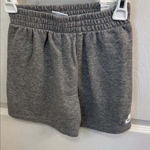 4 Nike sweat short sets size 6 - Picture 10 of 13
